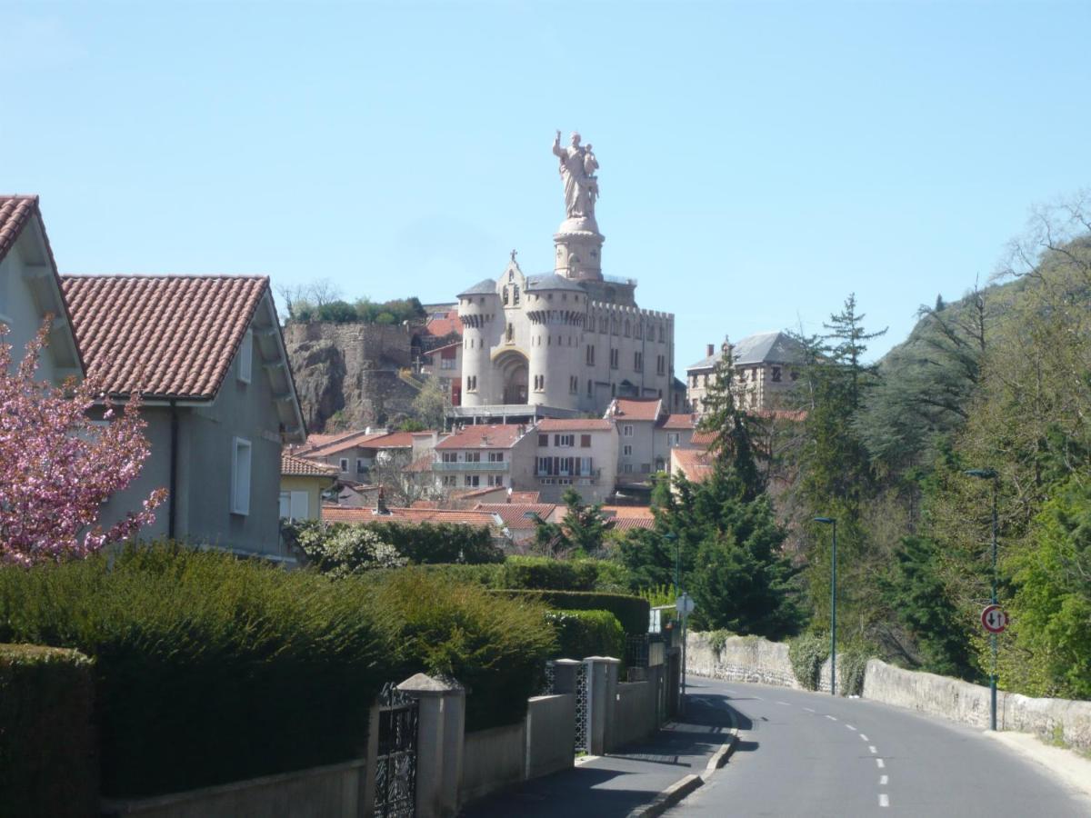 Apartament Le Petit St Clair Le Puy-en-Velay Zewnętrze zdjęcie